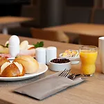 Express - By Ihg