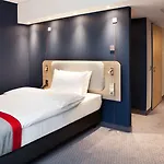 Express - By Ihg 3*