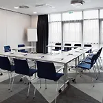 Express - By Ihg Otel 3*