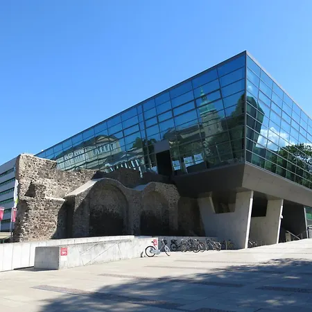 מלון Express - By Ihg