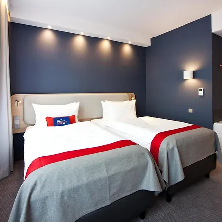 Express - By Ihg 3*
