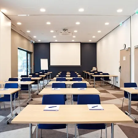 Express - By Ihg Hotel 3*