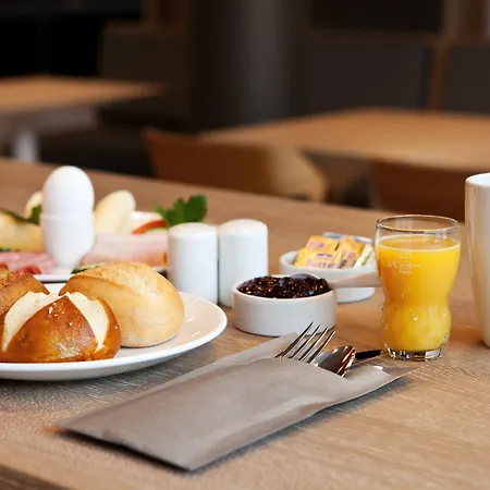 Express - By Ihg