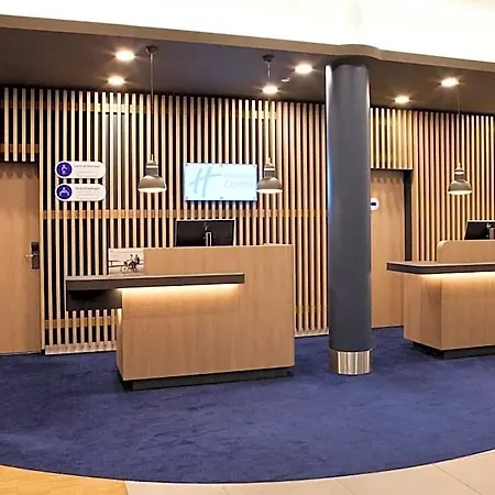 Hotel Express - By Ihg 3*