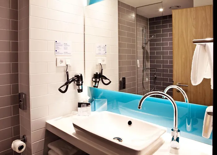 Express - By Ihg Otel 3*