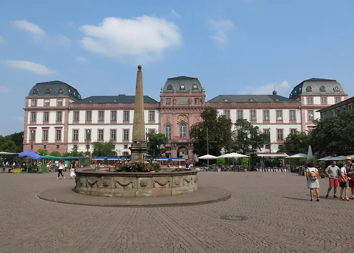 Express - By Ihg Otel 3*